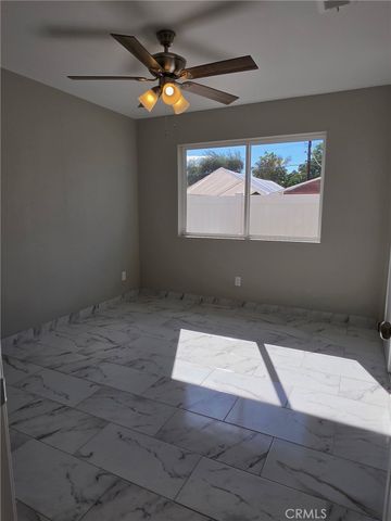419 W Devonshire Avenue, Hemet, CA 92543