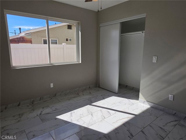 419 W Devonshire Avenue, Hemet, CA 92543