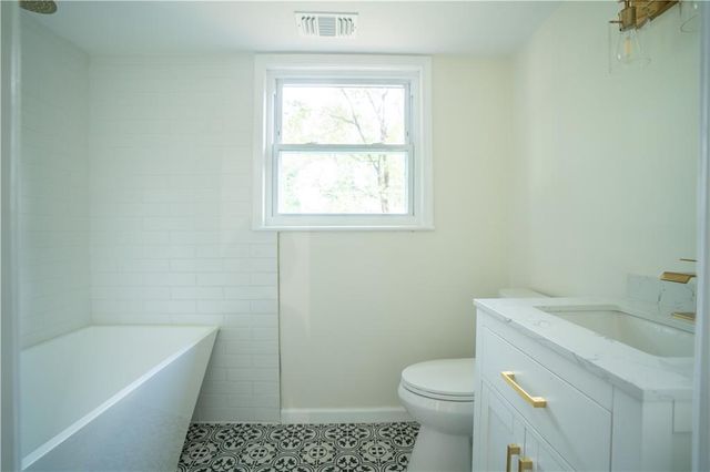 2524 Glenrock Drive, Decatur, GA 30032