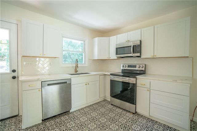 2524 Glenrock Drive, Decatur, GA 30032