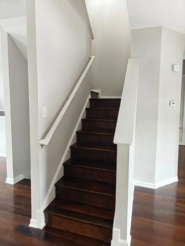 1819 Indian Hill Lane 1819, Aurora, IL 60503