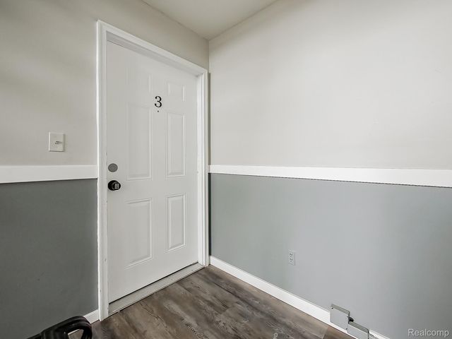 1494 Nancywood Drive 3, Waterford Charter Township, MI 48327