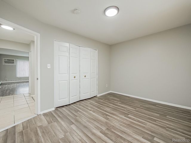 1494 Nancywood Drive 3, Waterford Charter Township, MI 48327