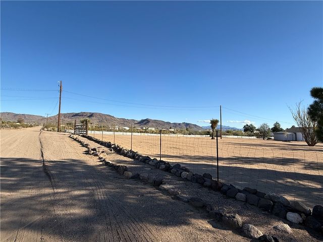 4240 W Tangerine Drive, Golden Valley, AZ 86413