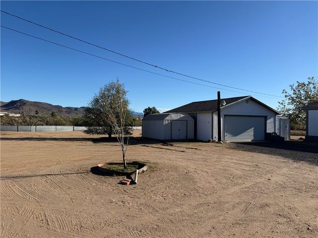 4240 W Tangerine Drive, Golden Valley, AZ 86413