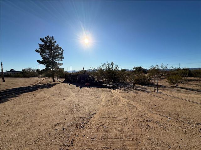 4240 W Tangerine Drive, Golden Valley, AZ 86413