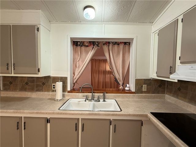 4240 W Tangerine Drive, Golden Valley, AZ 86413