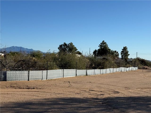 4240 W Tangerine Drive, Golden Valley, AZ 86413