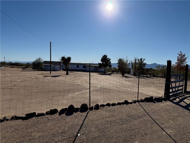 4240 W Tangerine Drive, Golden Valley, AZ 86413