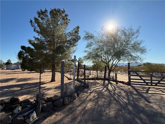 4240 W Tangerine Drive, Golden Valley, AZ 86413