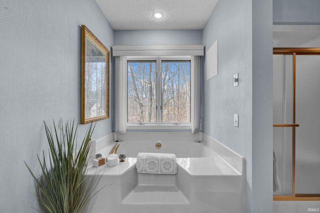 500-10 Greentree Drive, Bedford, IN 47421