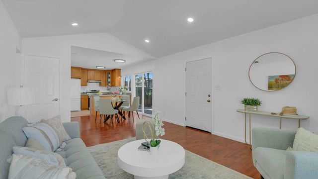 2582 Tosca Way, San Jose, CA 95121