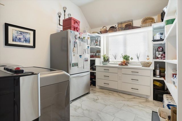 1704 Southridge Drive, Van Alstyne, TX 75495