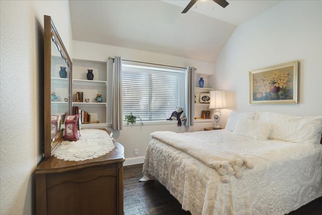 1704 Southridge Drive, Van Alstyne, TX 75495