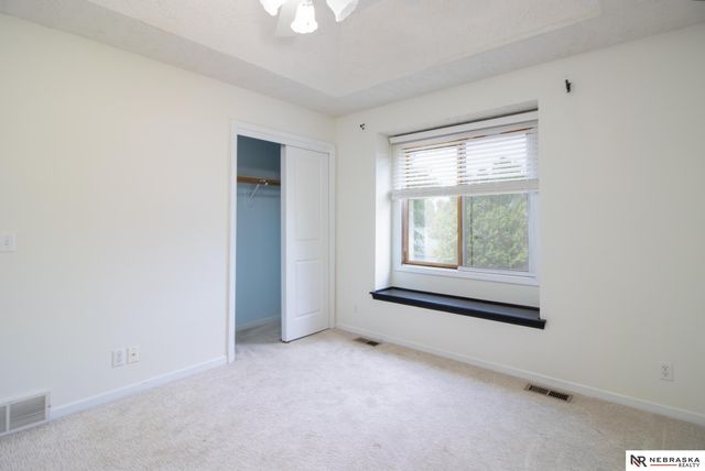 12111 N 159th Street, Bennington, NE 68007