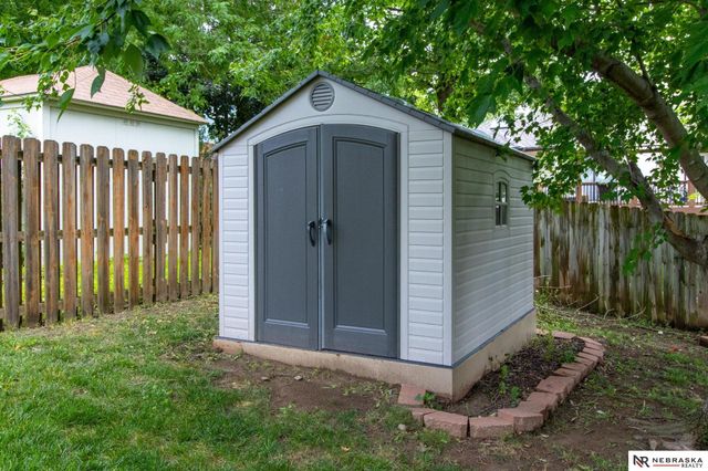 12111 N 159th Street, Bennington, NE 68007