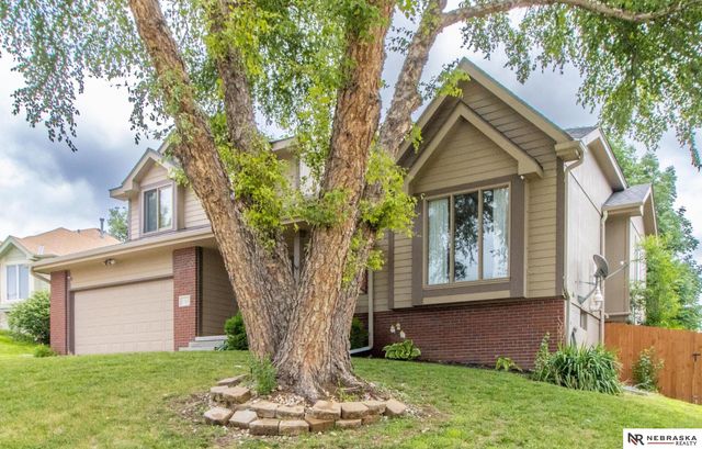 12111 N 159th Street, Bennington, NE 68007