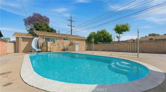 10611 Bowman, South Gate, CA 90280