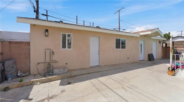 10611 Bowman, South Gate, CA 90280