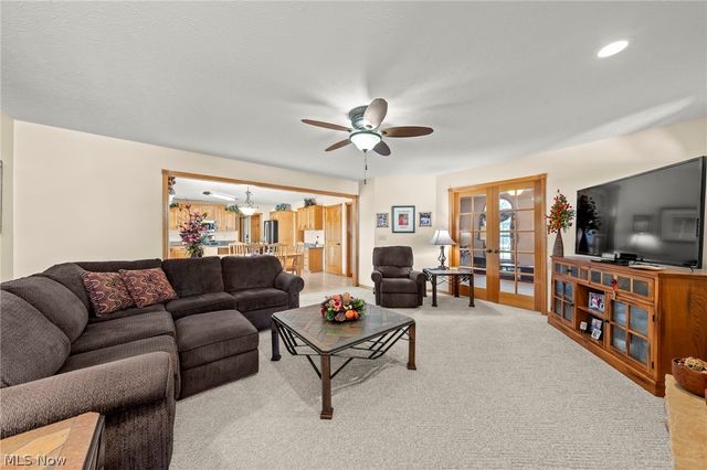 4549 Bunker Lane, Stow, OH 44224