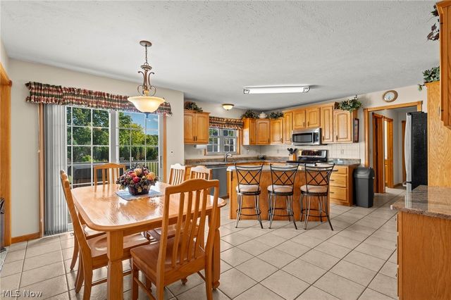 4549 Bunker Lane, Stow, OH 44224