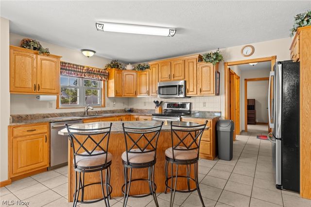 4549 Bunker Lane, Stow, OH 44224