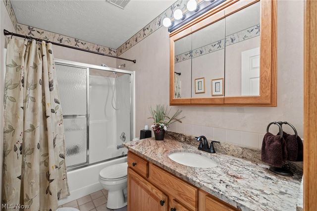 4549 Bunker Lane, Stow, OH 44224