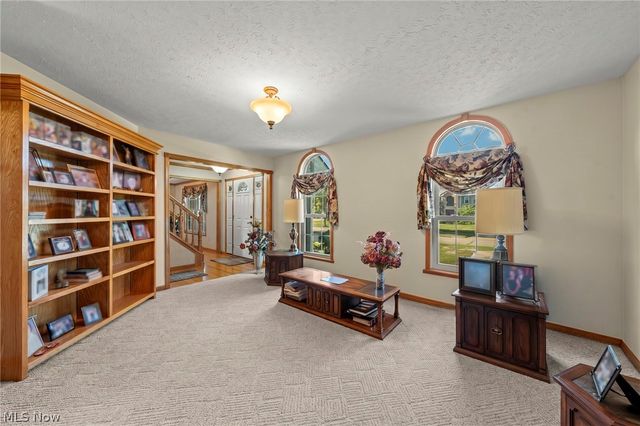 4549 Bunker Lane, Stow, OH 44224
