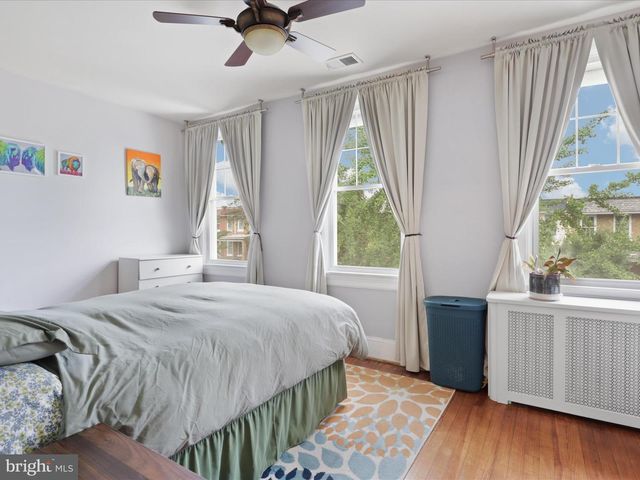 1813 BAY ST SE, Washington, DC 20003