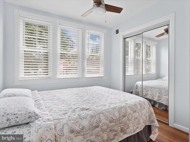 1813 BAY ST SE, Washington, DC 20003