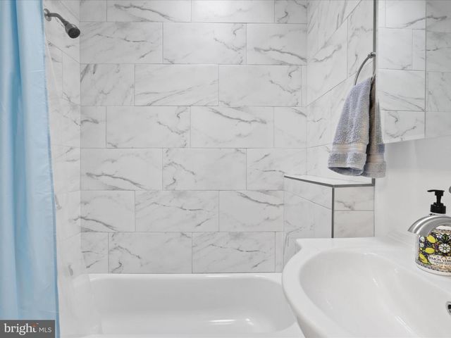 1813 BAY ST SE, Washington, DC 20003