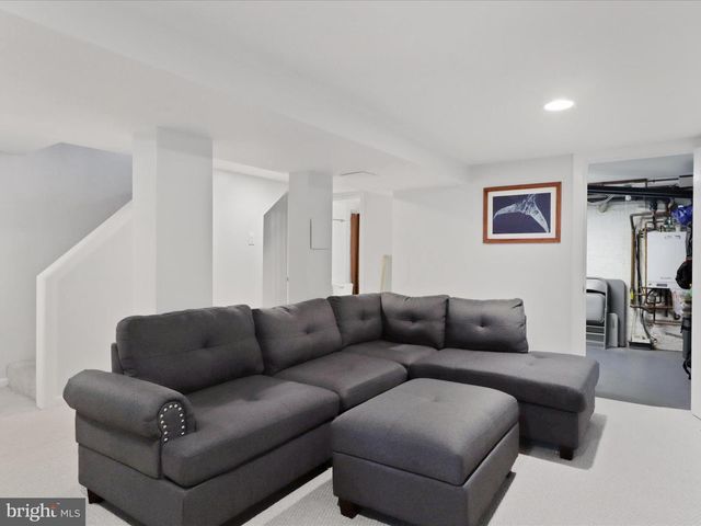 1813 BAY ST SE, Washington, DC 20003