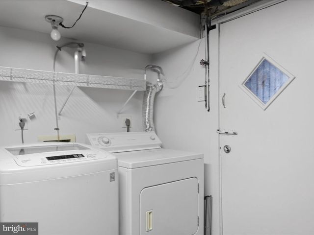 1813 BAY ST SE, Washington, DC 20003