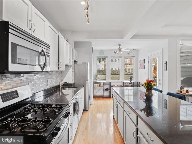 1813 BAY ST SE, Washington, DC 20003