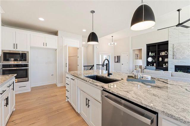 10510 N Liberty Street, Kansas City, MO 64155