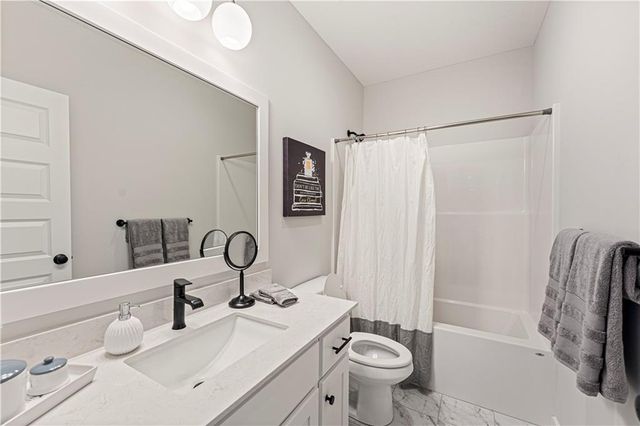 10510 N Liberty Street, Kansas City, MO 64155