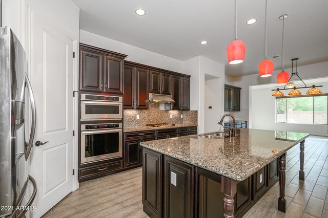 941 E Lowell Avenue, Gilbert, AZ 85295