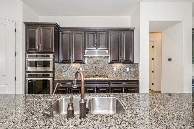 941 E Lowell Avenue, Gilbert, AZ 85295