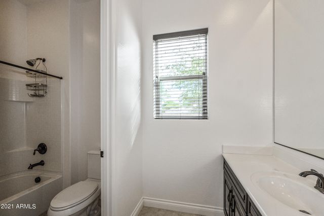 941 E Lowell Avenue, Gilbert, AZ 85295
