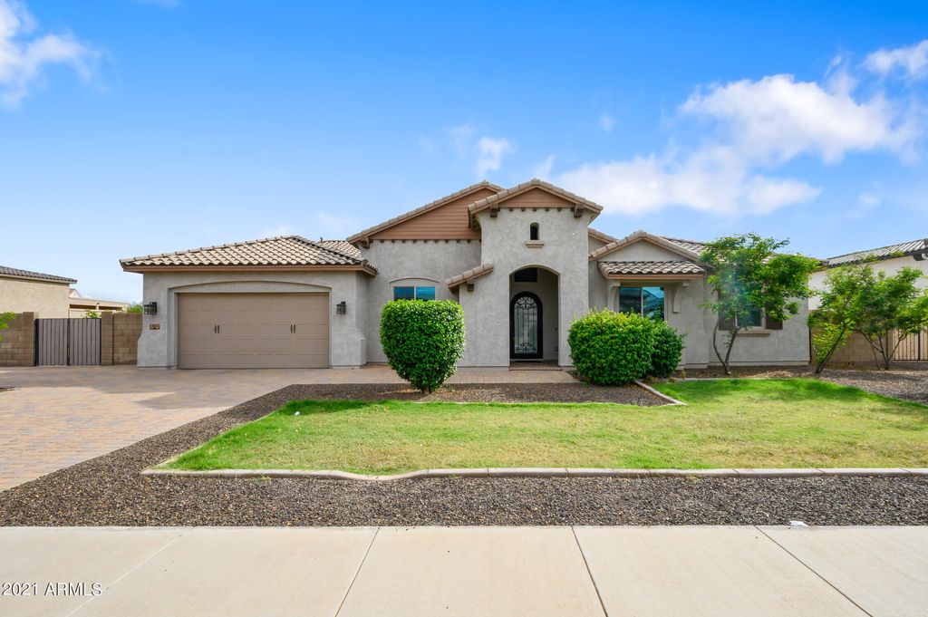 941 E Lowell Avenue, Gilbert, AZ 85295