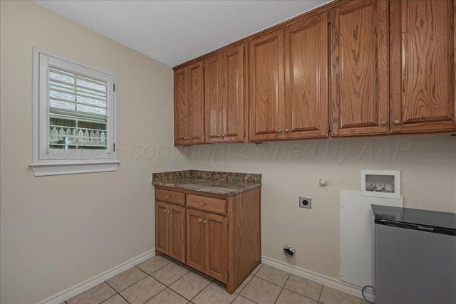 5823 NICHOLAS Circle, Amarillo, TX 79109