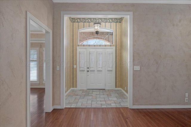 5823 NICHOLAS Circle, Amarillo, TX 79109