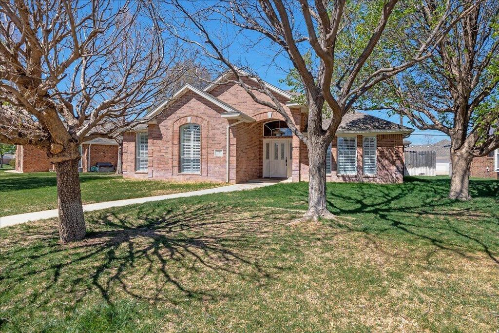 5823 NICHOLAS Circle, Amarillo, TX 79109