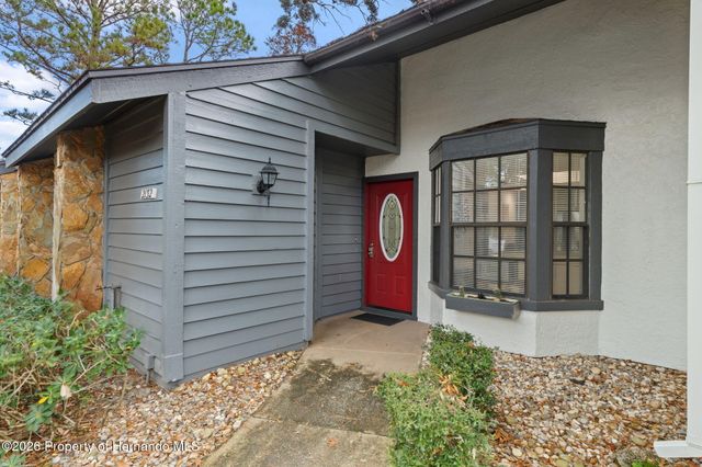 2132 Sea Pines Court, Spring Hill, FL 34606