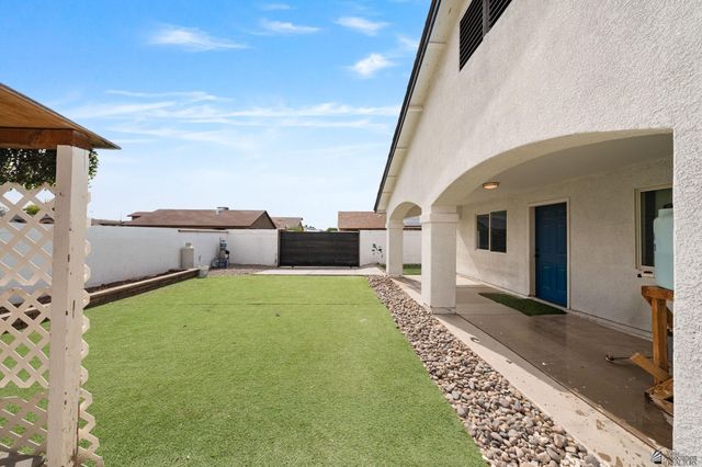 3797 E Los Olivos Dr, San Luis, AZ 85336