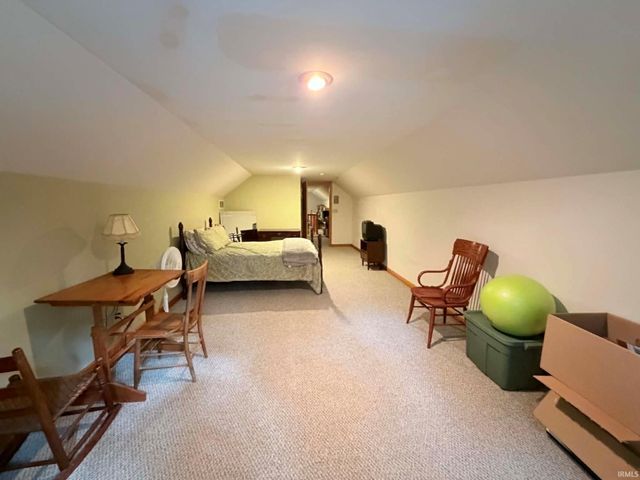 5655 S Dry Branch Rd, Bloomfield, IN 47424