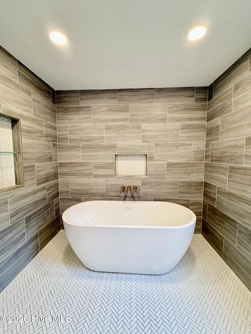 1262 Forest Acres Drive, Greenville, NC 27834