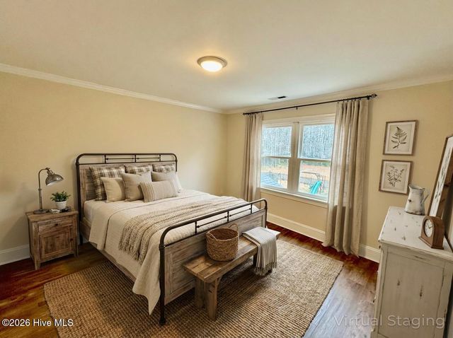 1262 Forest Acres Drive, Greenville, NC 27834