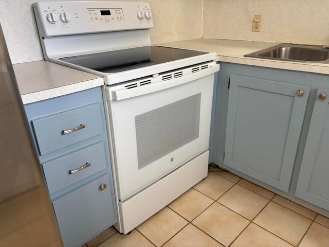 186 Dorset E, Boca Raton, FL 33434