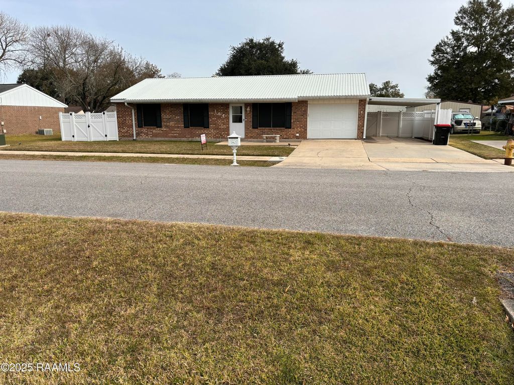 104 Socrates Place, Lafayette, LA 70508